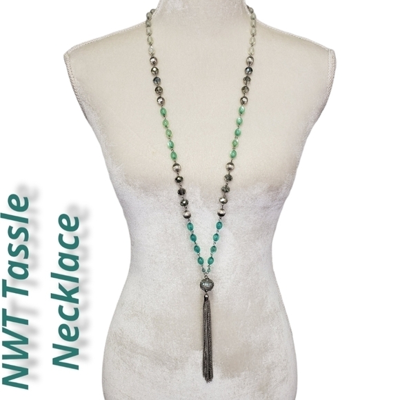 Tassle Bead Necklace NWT Safford Brand for Cracker Barrel Mint and Silver - Picture 1 of 9